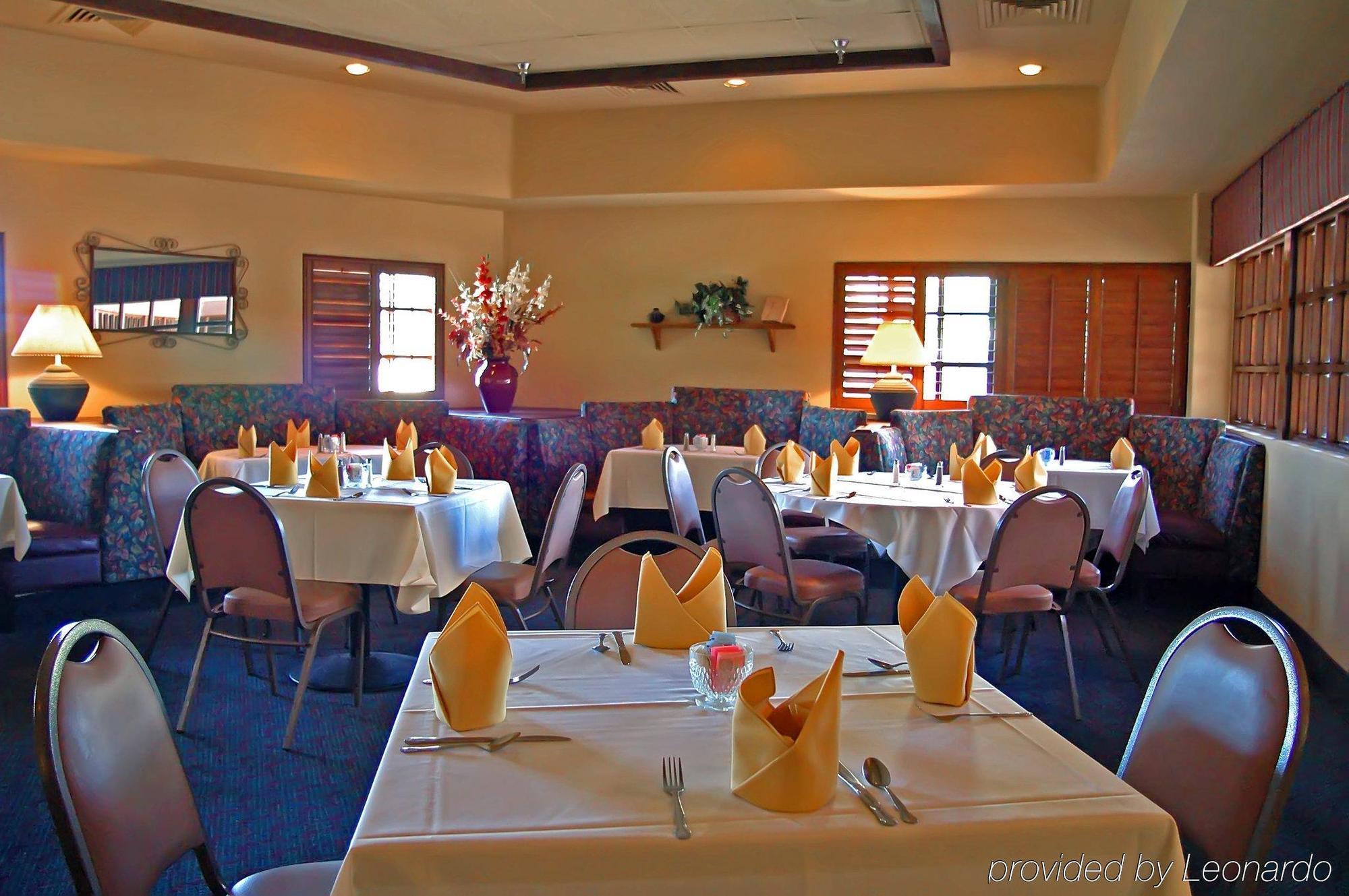 Four Points By Sheraton Phoenix South Mountain Екстериор снимка